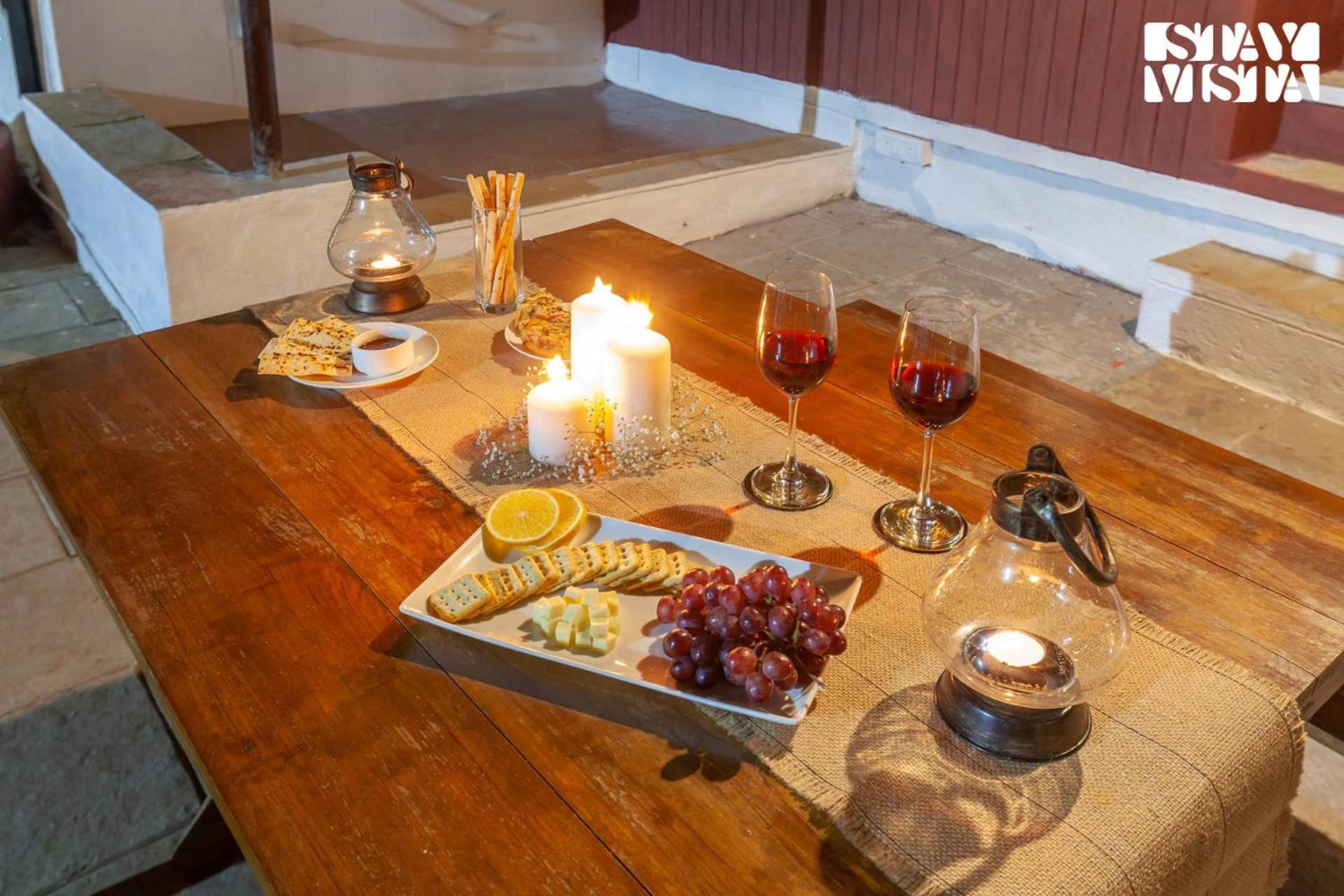 קארג'אט Stayvista'S Firefly Mountain Retreat - Villa With Private Pool, Gazebo & Terrace מראה חיצוני תמונה